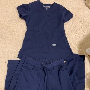 Grey’s anatomy navy blue scrubs